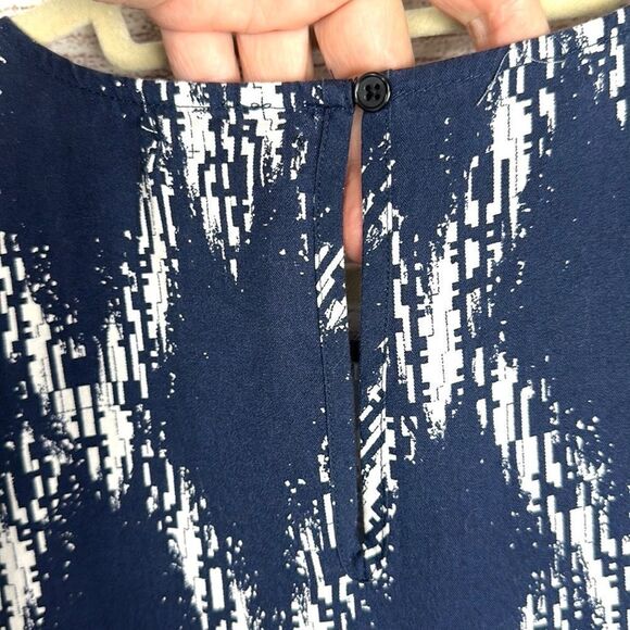 NWT Badgley Mischka Blue & White Printed Midi Length Tent Dress Size: M - Picture 8 of 14